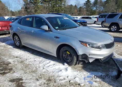 2017 Kia Optima Lx z USA, uszkodzony, nr VIN 5XXGT4L32HG148051